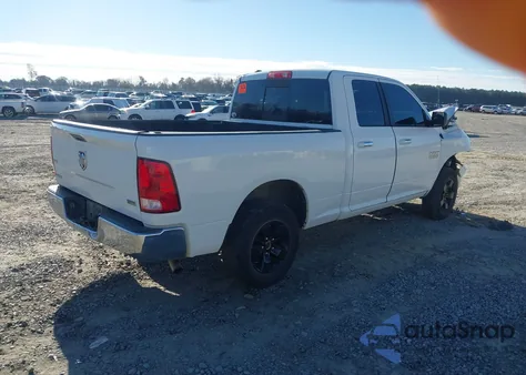 2017 Ram 1500 Slt 4X2 6'4 Box z USA, uszkodzony, nr VIN 1C6RR6GG9HS714123